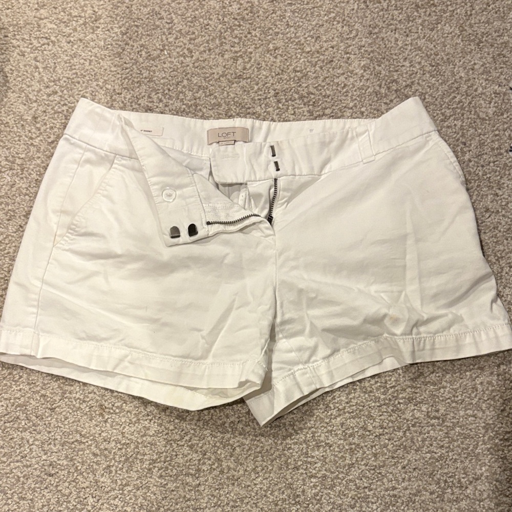 LOFT Women's Cream Cargo Shorts